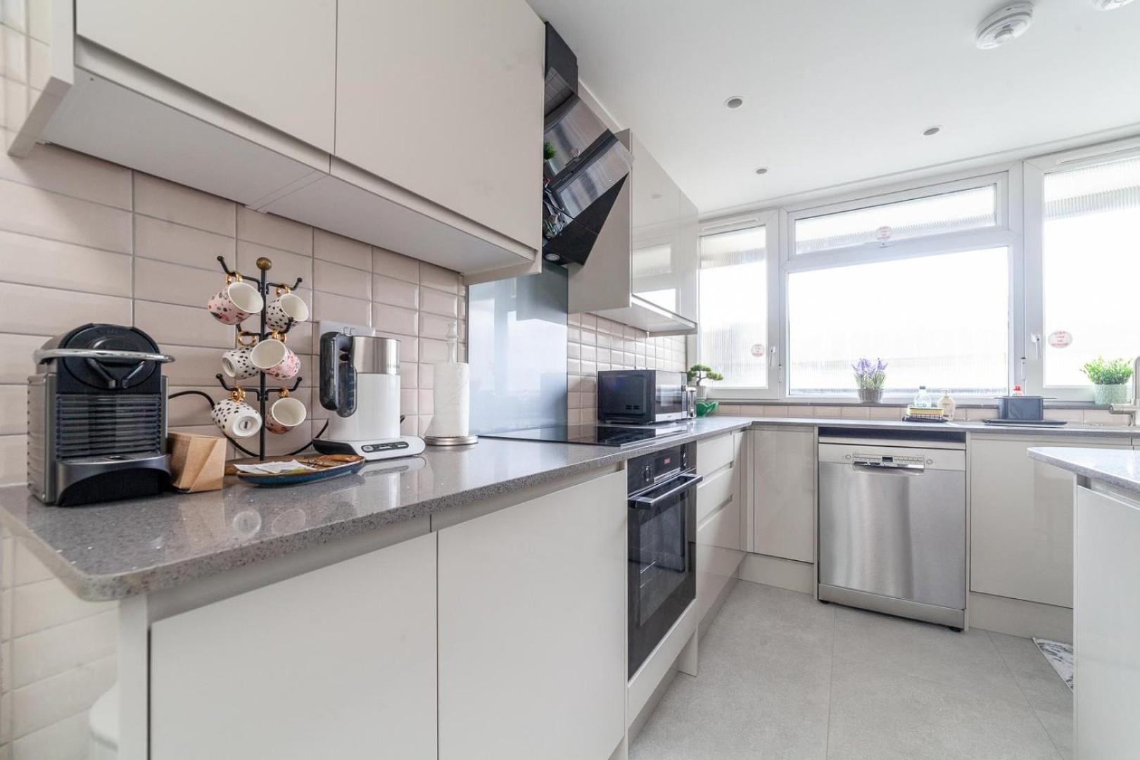 Excellent 3-Bed Flat In Elephant & Castle 伦敦 外观 照片